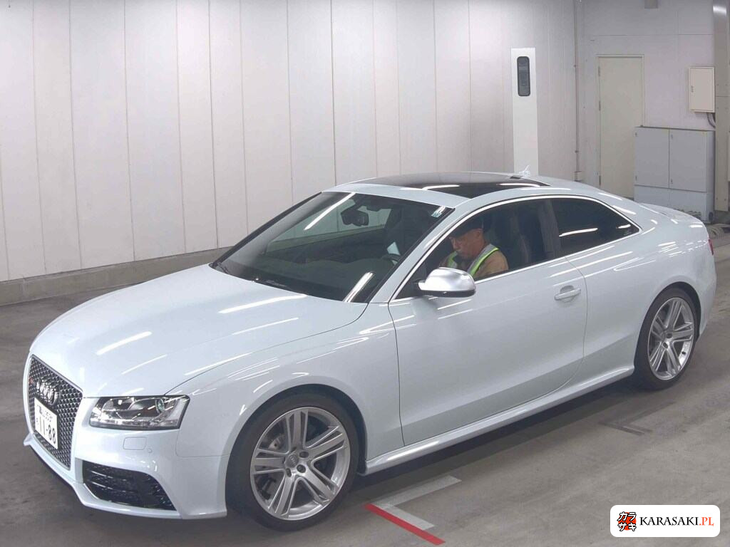 2011 Audi RS5 4WD Base Grade 3