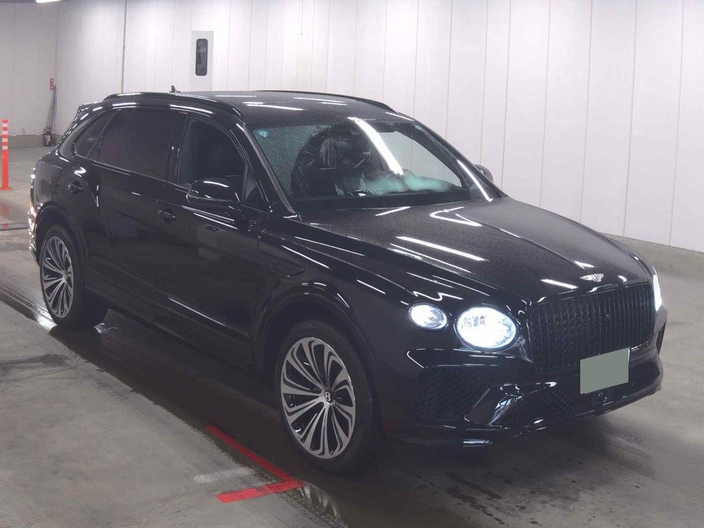 Bentley Bentayga 2025 z aukcji japońskiej