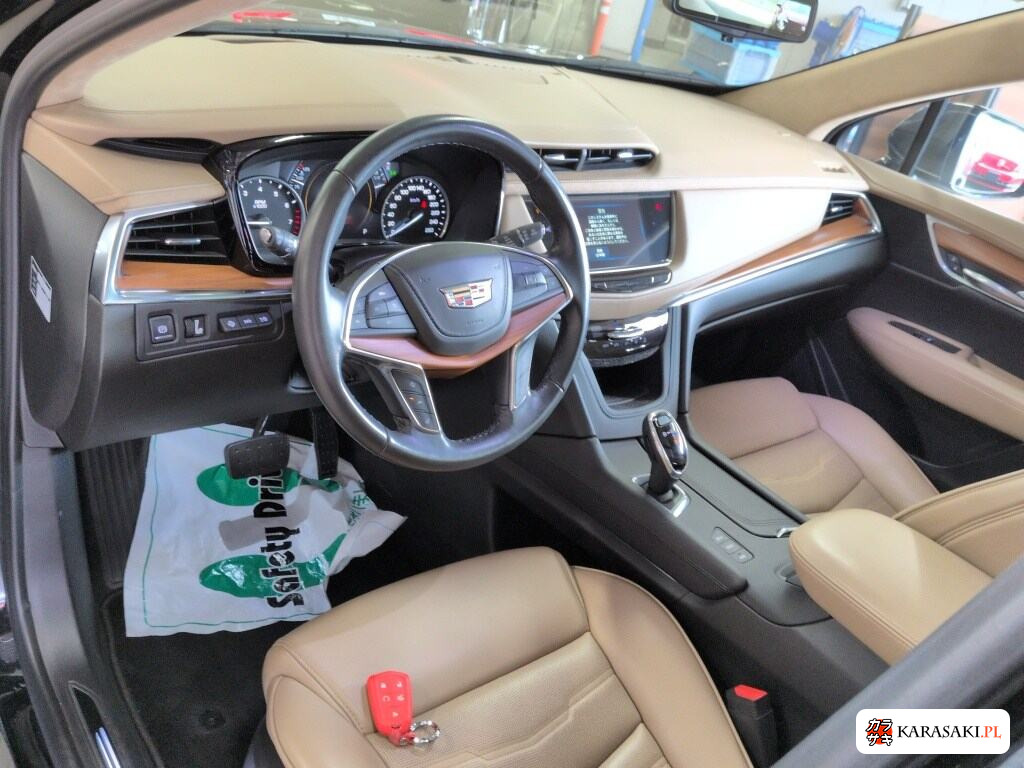 2019 Cadillac XT5 Crossover 4WD Platinum 5