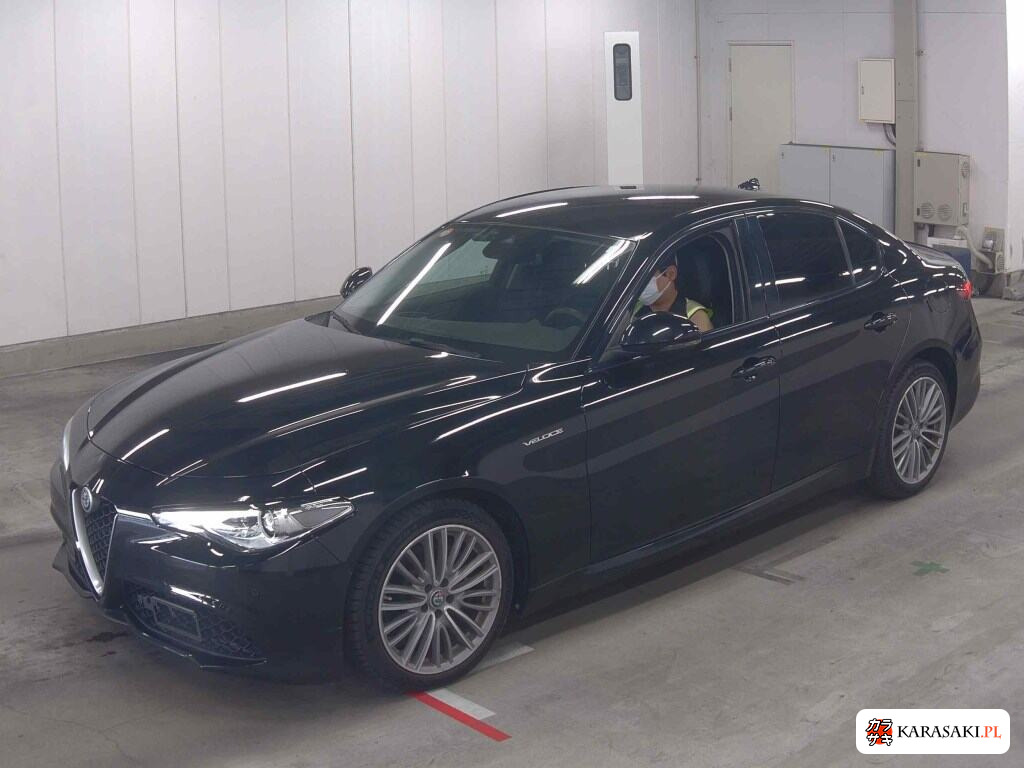 2019 Alfa Romeo Giulia 4D 4WD 3