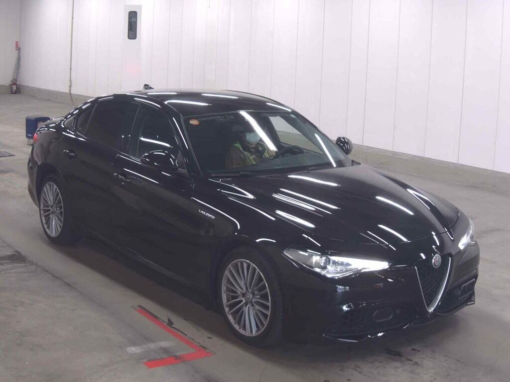 Alfa Romeo Giulia 2019 z aukcji japońskiej
