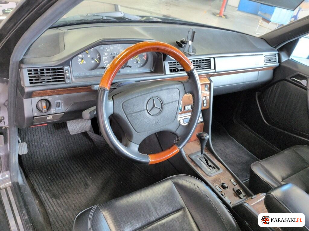 1993 AMG Benz E-Class 4D 5