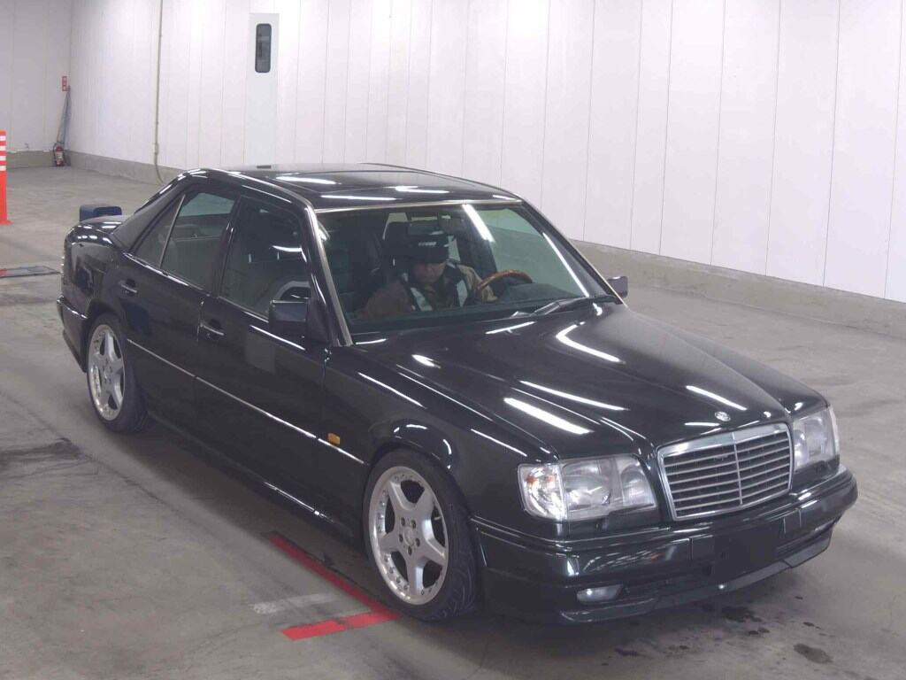 AMG Benz 1993 z aukcji japońskiej
