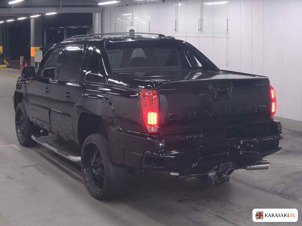 2006 Chevrolet Avalanche 5D 4WD Base Grade 2