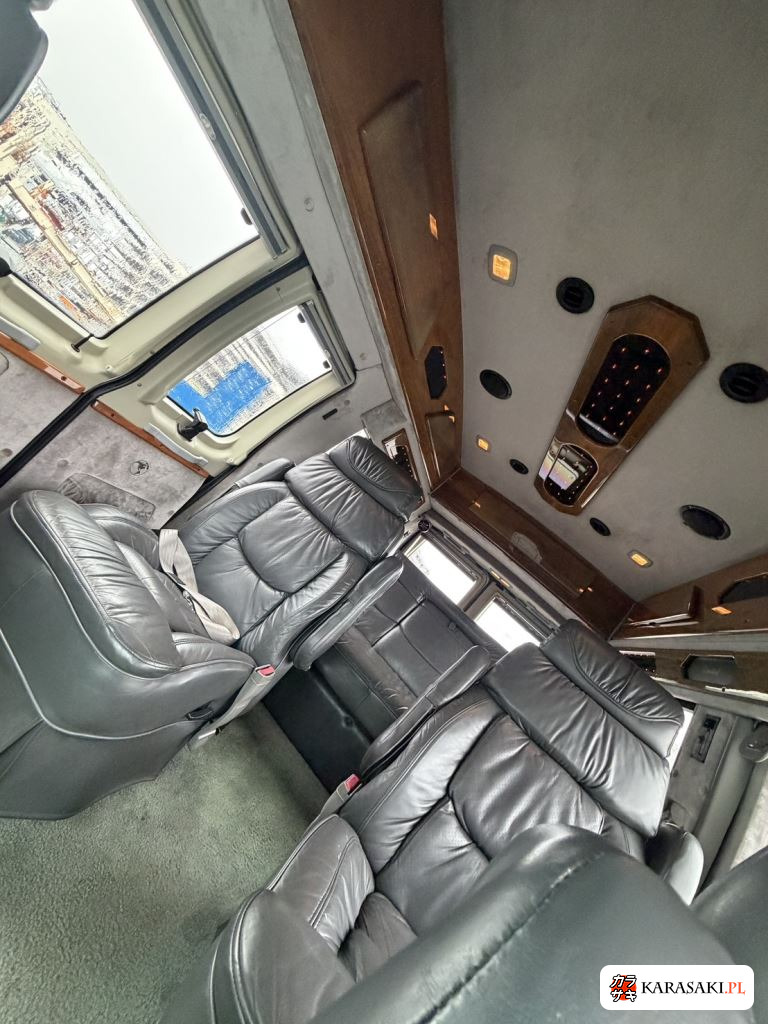 1997 Ford Econoline 11