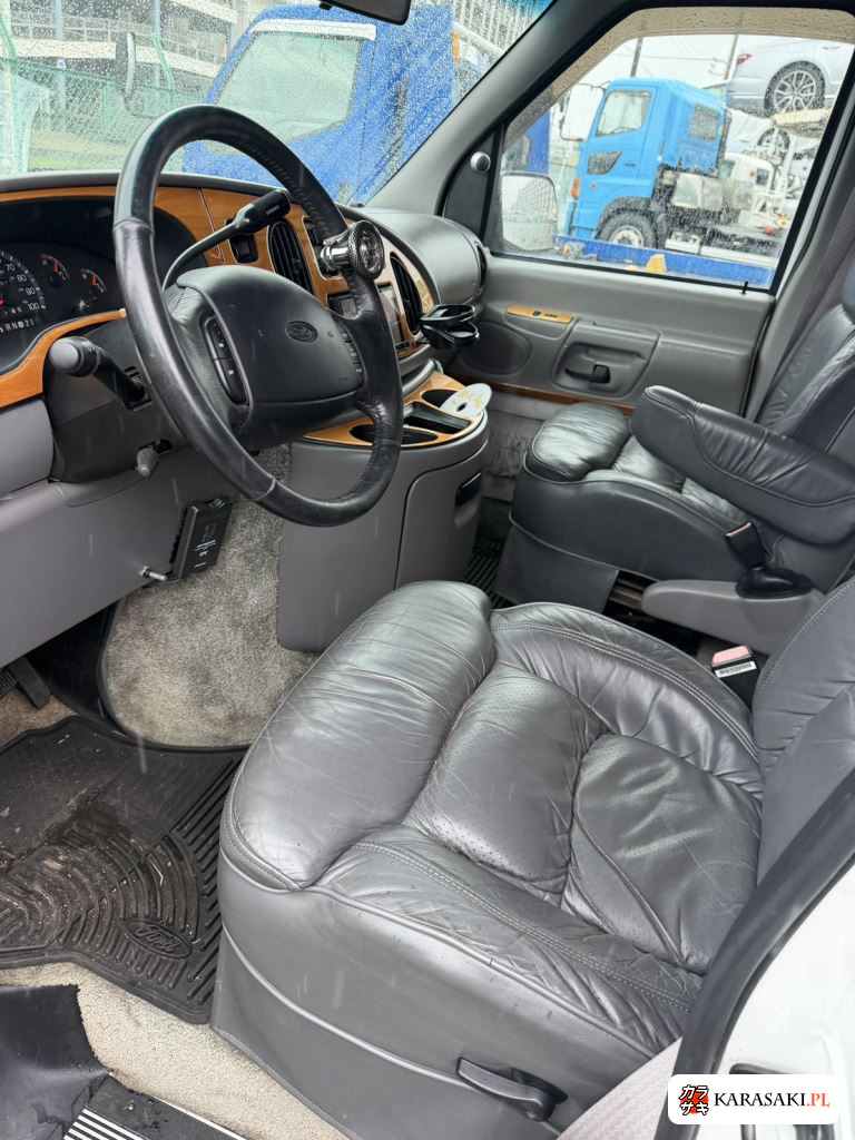 1997 Ford Econoline 9