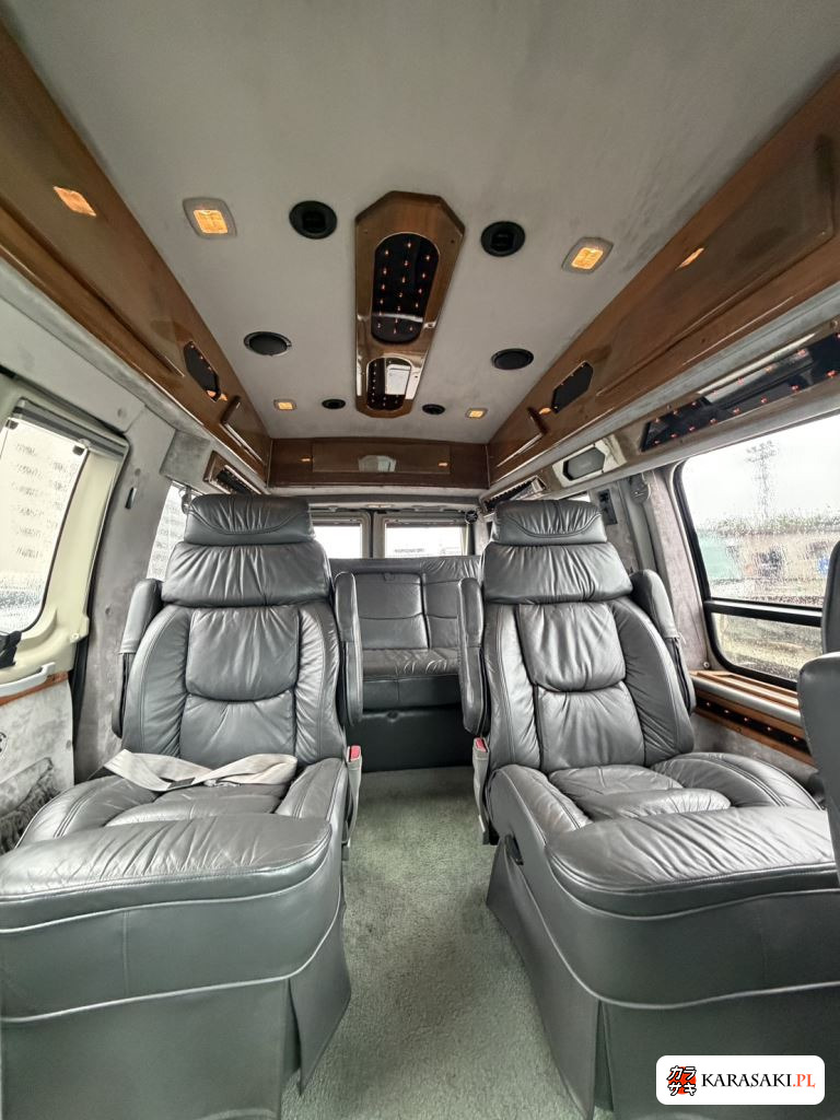 1997 Ford Econoline 12