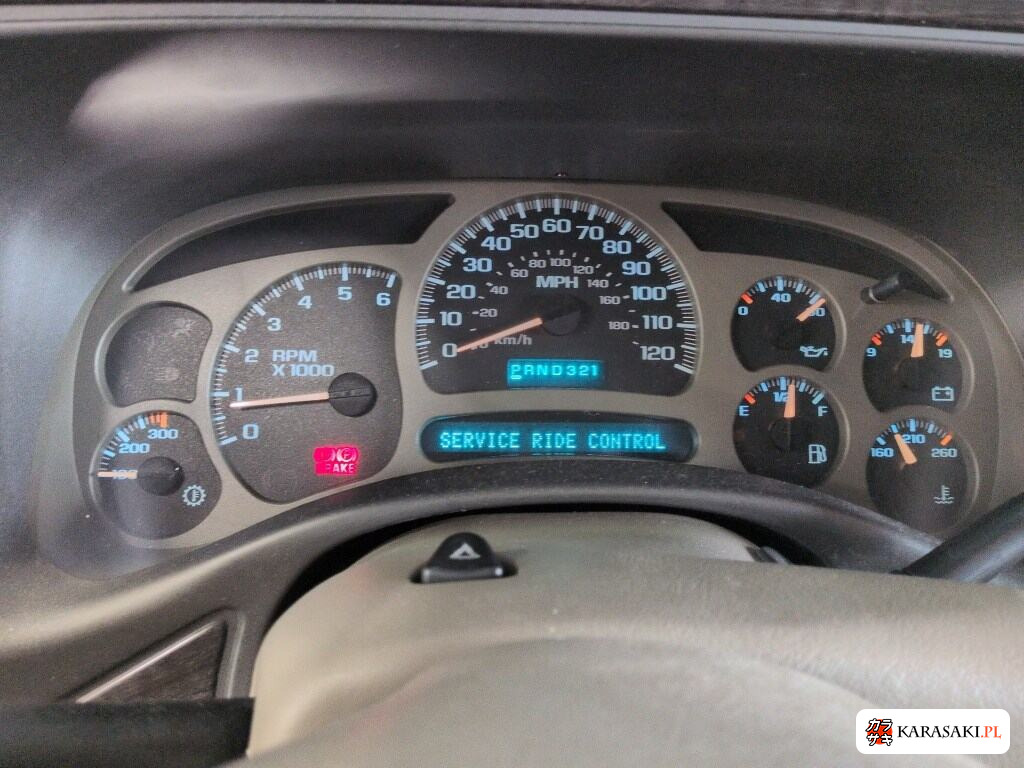 2005 GMC Yukon 5D 4WD Denali 6