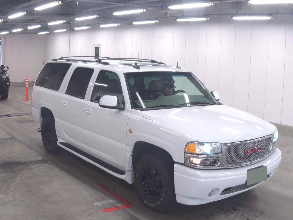 GMC Yukon 2005 z aukcji japońskiej