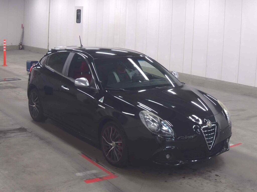 Alfa Romeo Giulietta 2013 z aukcji japońskiej