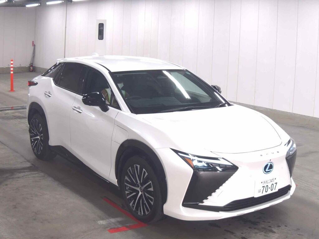 Lexus RZ 2024 z aukcji japońskiej