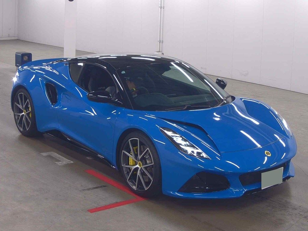 Lotus Emira 2024 z aukcji japońskiej