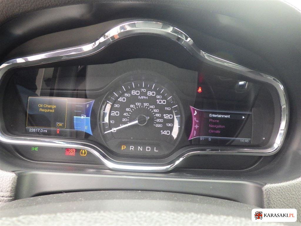 2013 Lincoln MKT 6