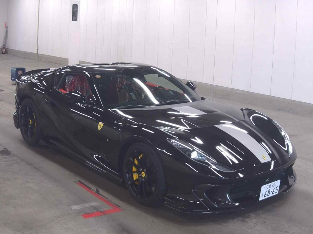 Ferrari 812 Competizione A 2024 z aukcji japońskiej