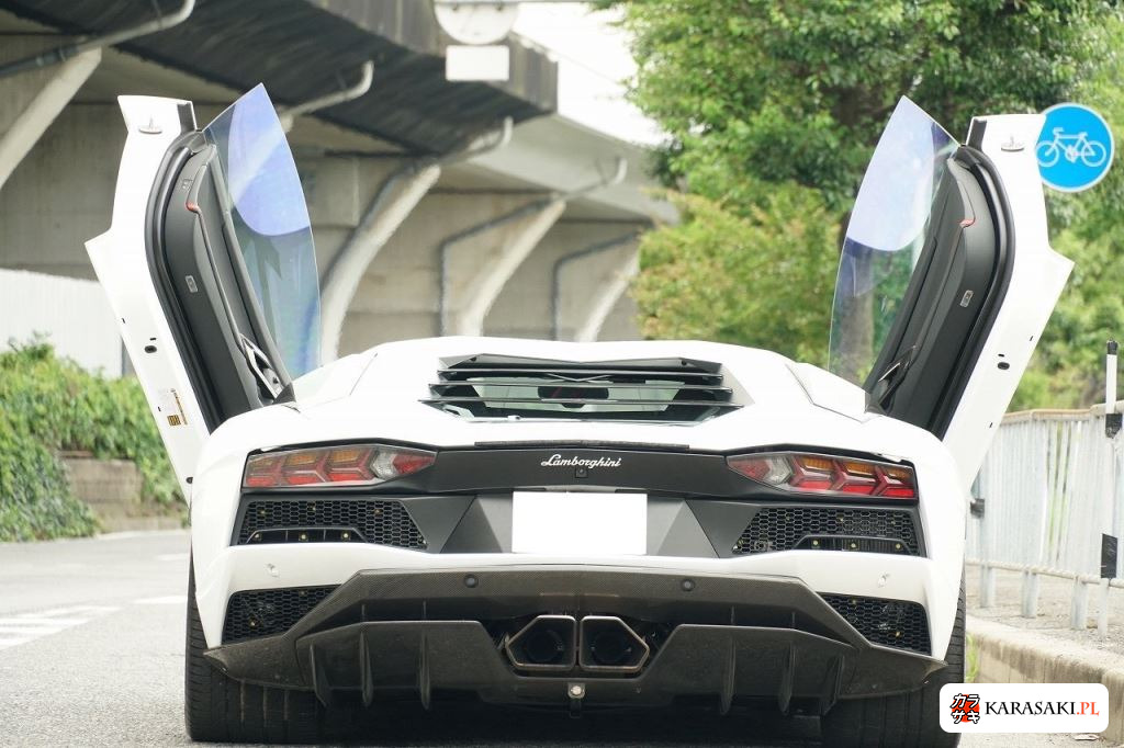 2018 Lamborghini Aventador CP 4WD S 8