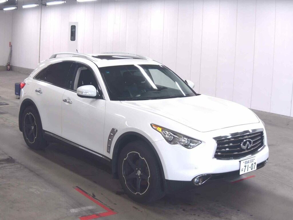 Infiniti FX35 2012 z aukcji japońskiej