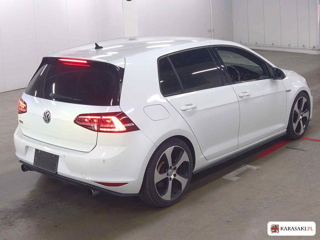 2015 Volkswagen Golf GTI Base Grade 4