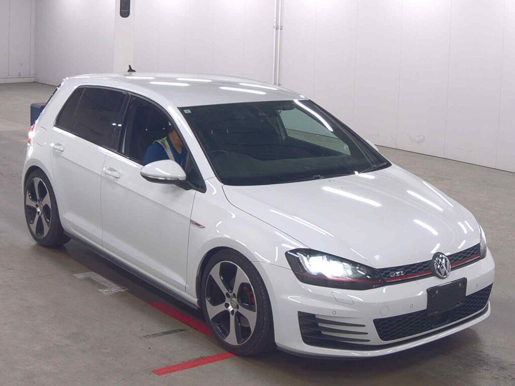 Volkswagen Golf GTI 2015 z aukcji japońskiej