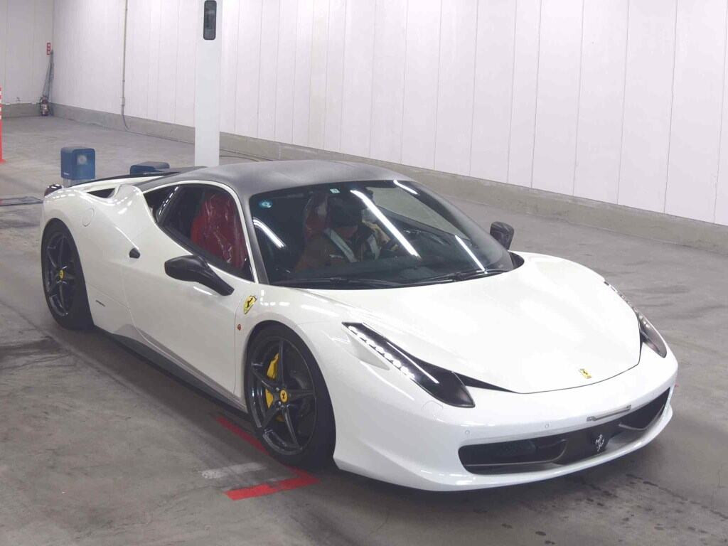 Ferrari 458 Italia 2012 z aukcji japońskiej