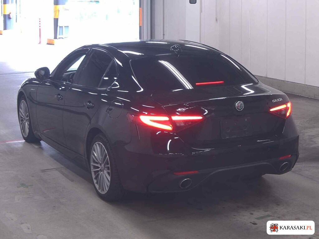 2019 Alfa Romeo Giulia 4D 4WD 2
