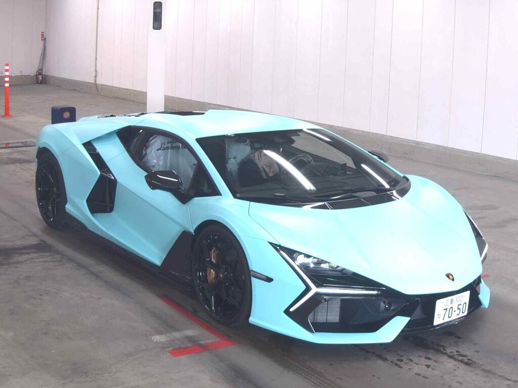 Lamborghini Revuelto 2026 z aukcji japońskiej