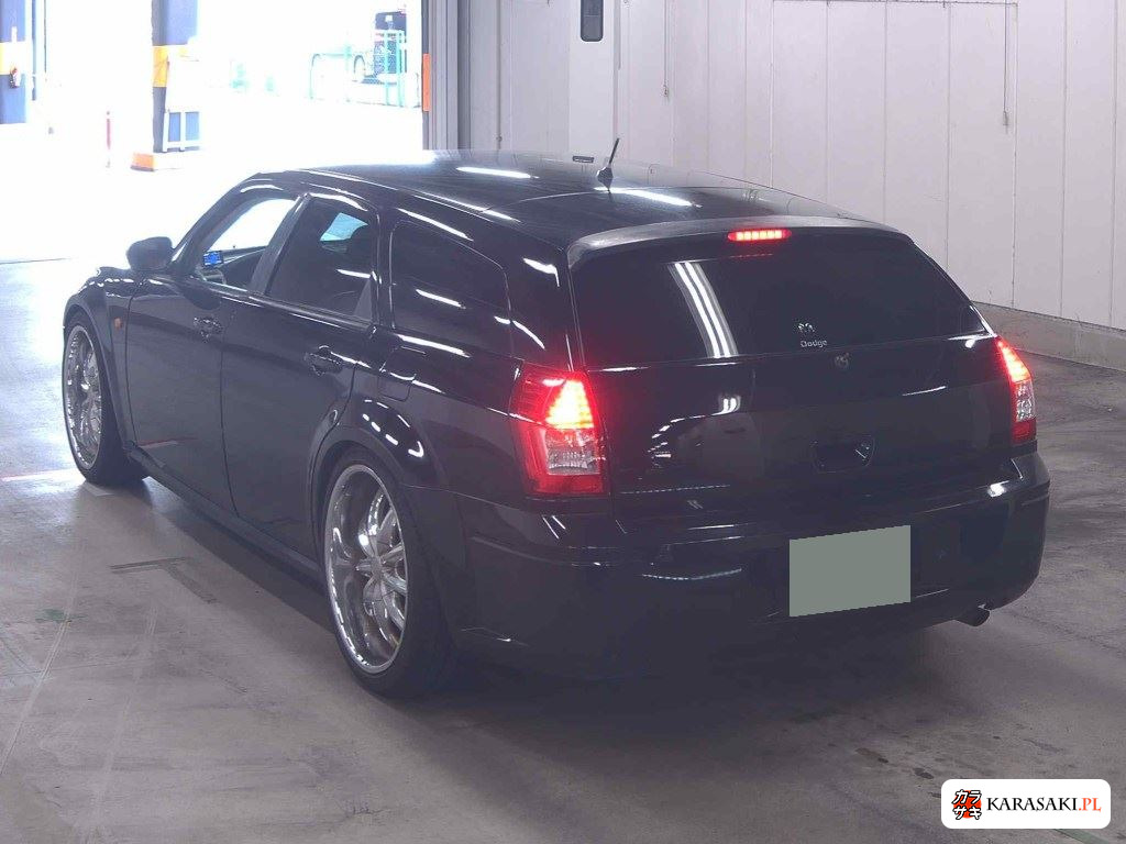 2011 Dodge Magnum 2
