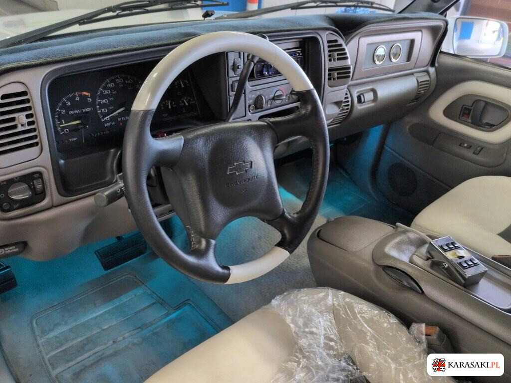 1998 Chevrolet Tahoe Sport Base Grade 5