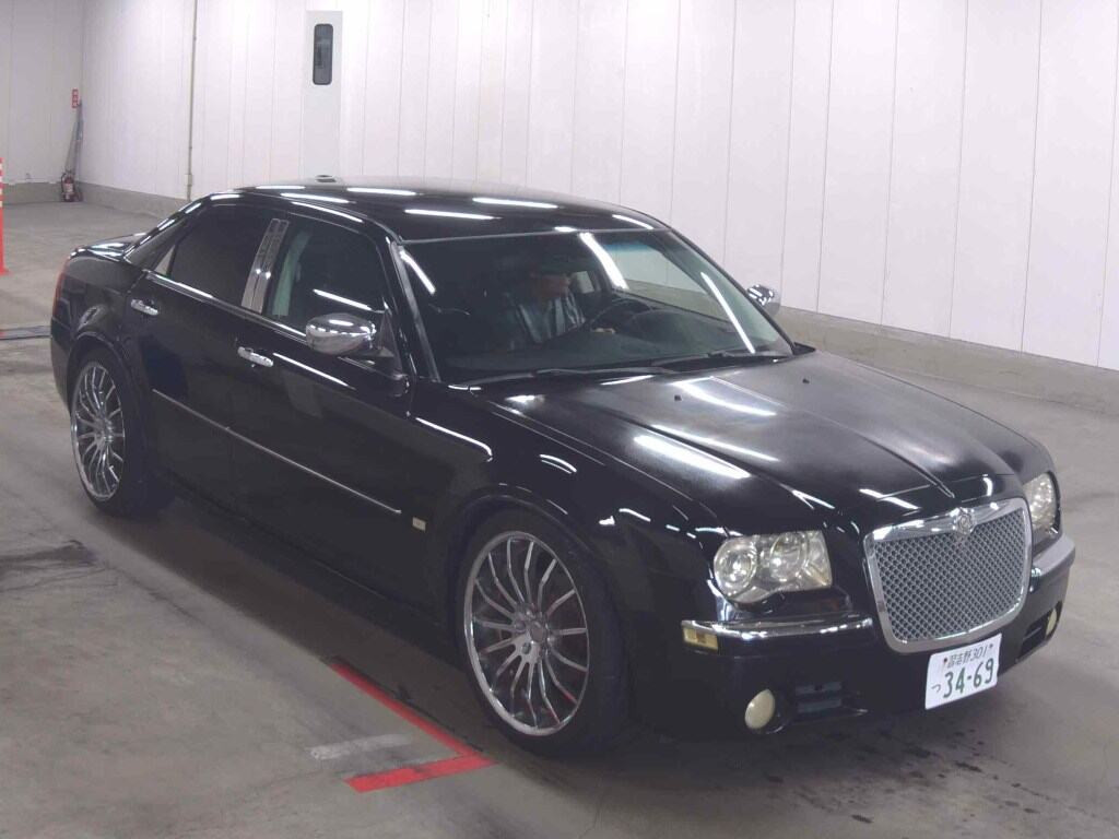 Chrysler 300 2011 z aukcji japońskiej