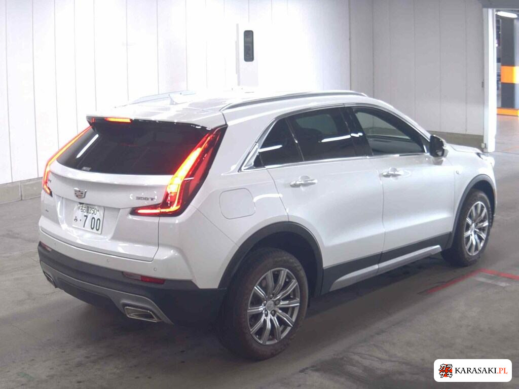 2022 Cadillac XT4 4WD Premium 4