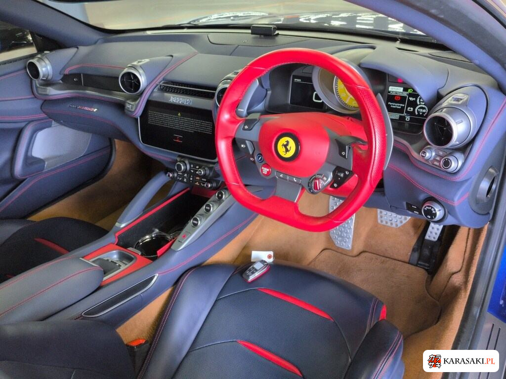 2019 Ferrari GTC4 Lusso T 5