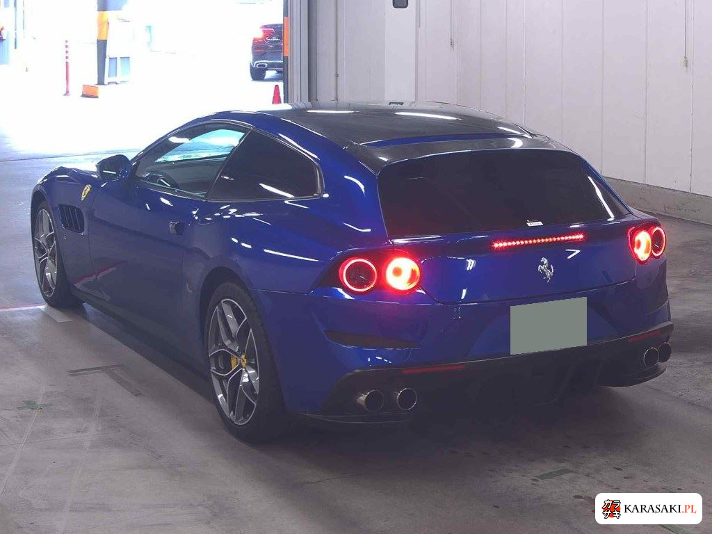 2019 Ferrari GTC4 Lusso T 2