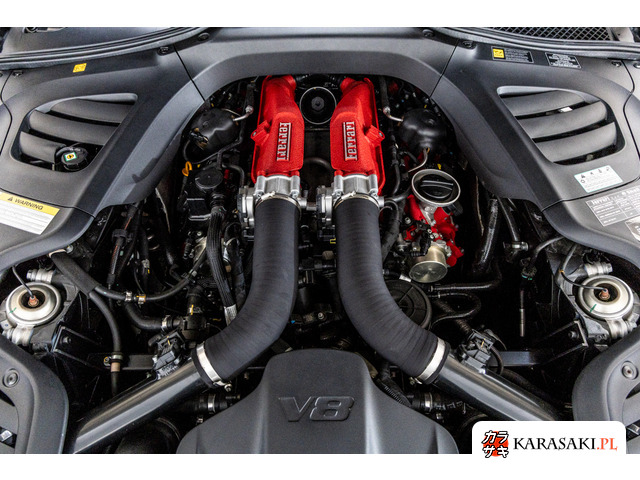 2019 Ferrari GTC4 Lusso T 14