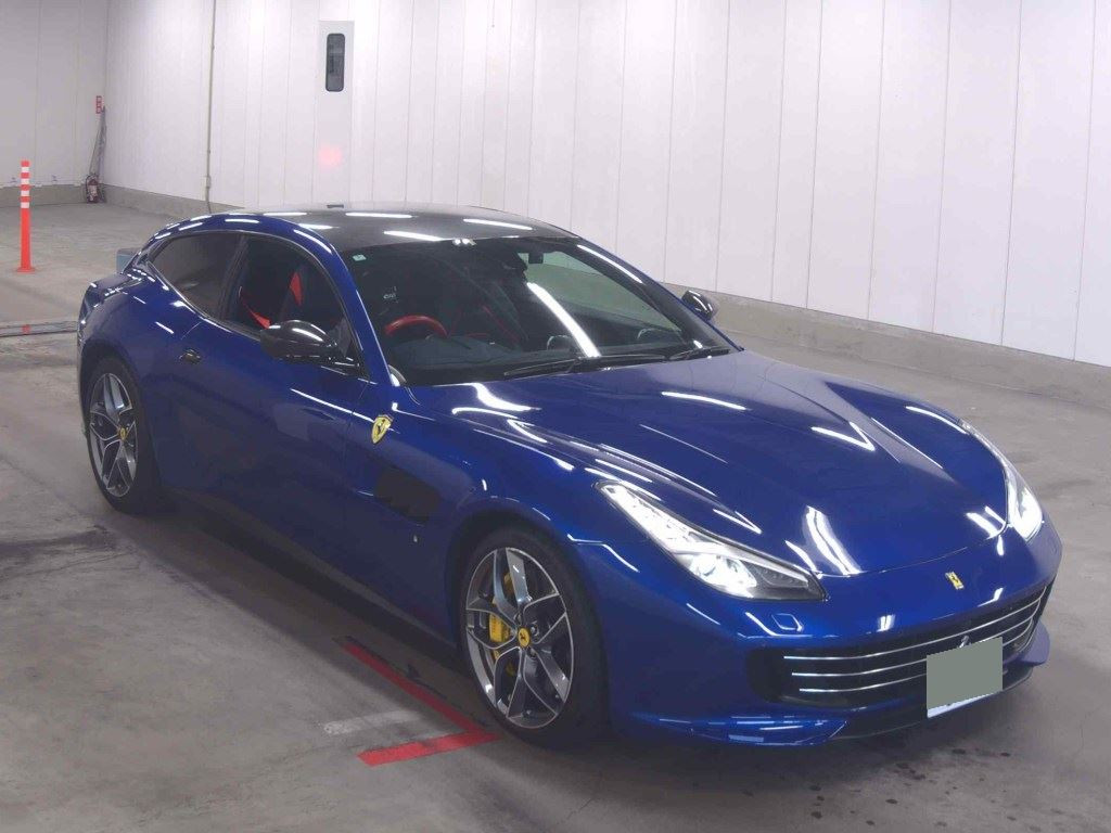 Ferrari GTC4 Lusso 2019 z aukcji japońskiej