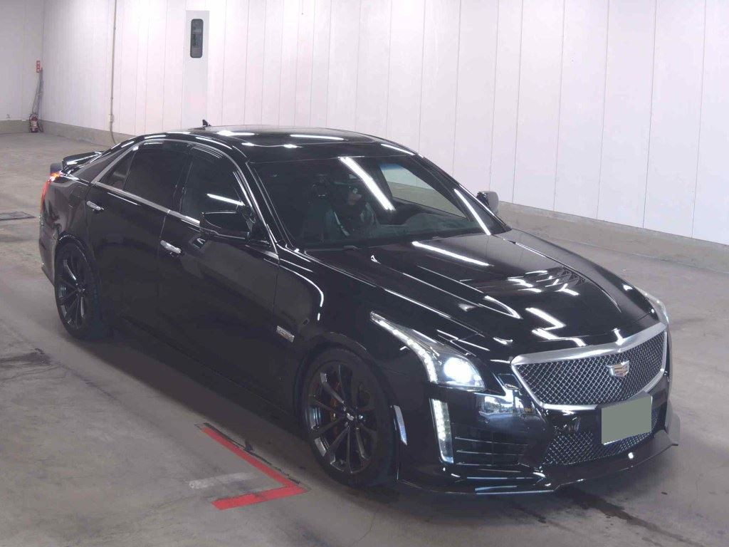 Cadillac CTS-V 2016 z aukcji japońskiej