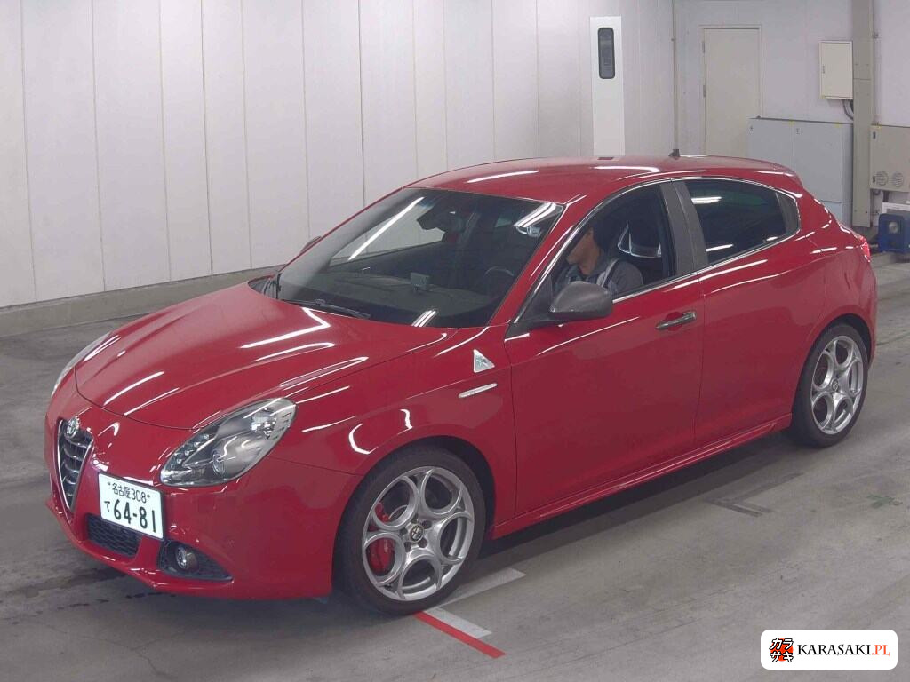 2015 Alfa Romeo Giulietta 5D Quadrifoglio Verde 3