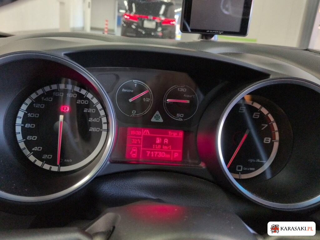 2015 Alfa Romeo Giulietta 5D Quadrifoglio Verde 6