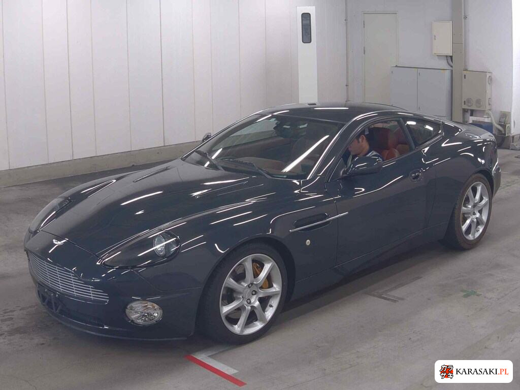 2004 Aston Martin V12 Vanquish Coupe 3