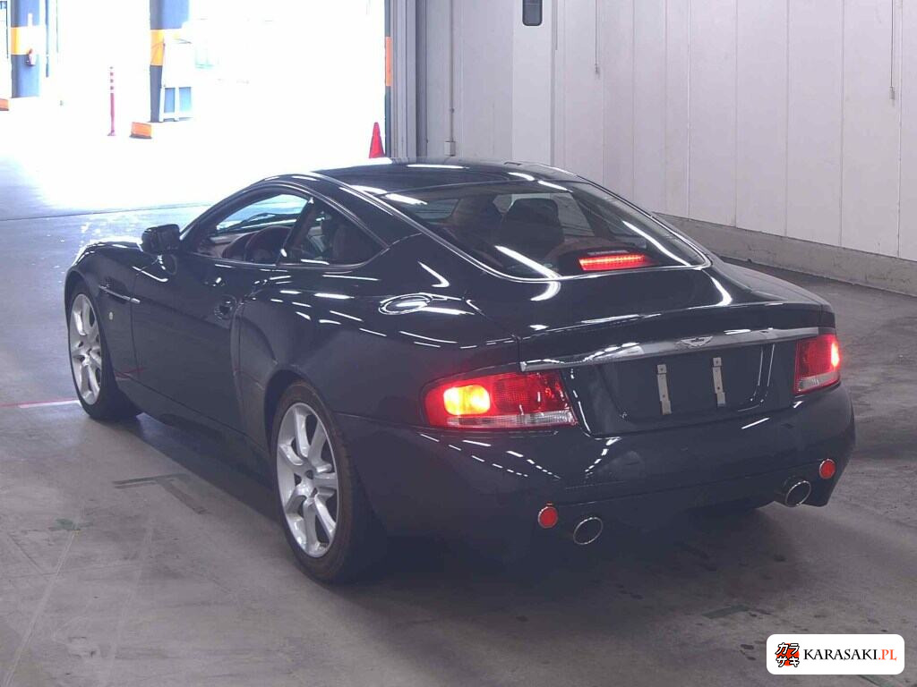 2004 Aston Martin V12 Vanquish Coupe 2
