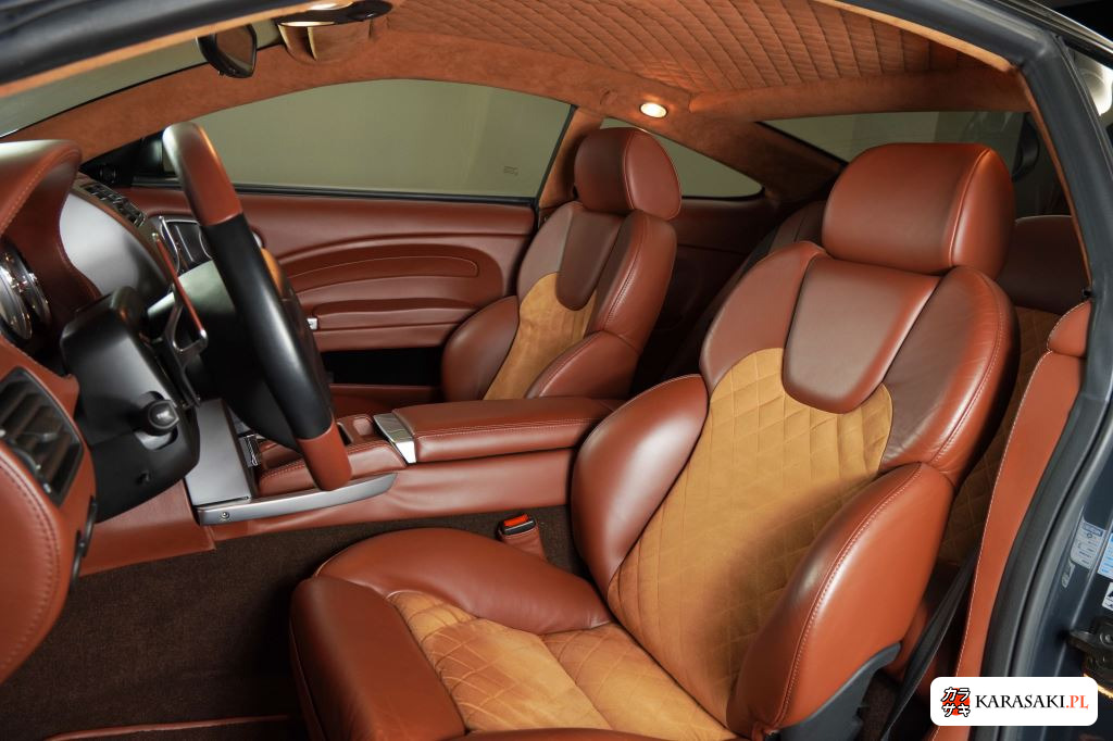 2004 Aston Martin V12 Vanquish Coupe 10