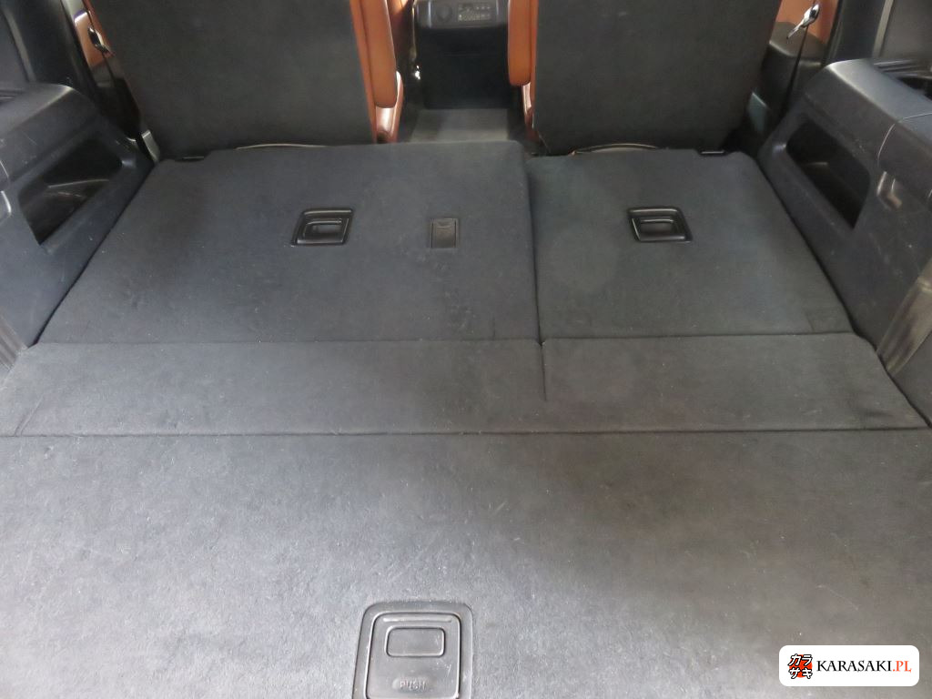 2013 America Toyota Sequoia 5D 4WD SR5 9
