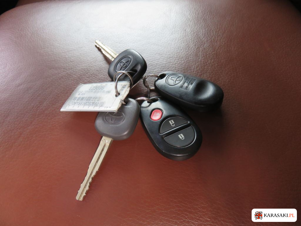 2013 America Toyota Sequoia 5D 4WD SR5 14