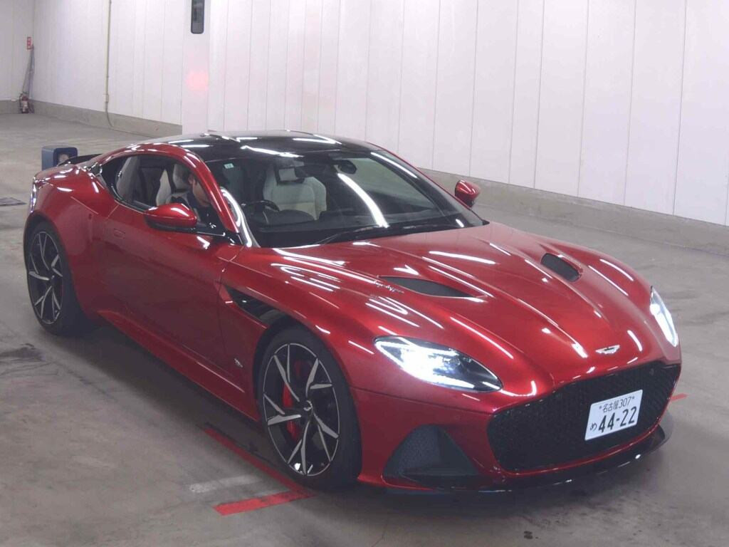 Aston Martin DBS 2019 z aukcji japońskiej