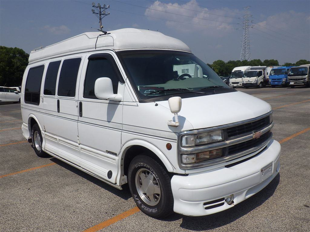 Chevrolet Express 1997 z aukcji japońskiej