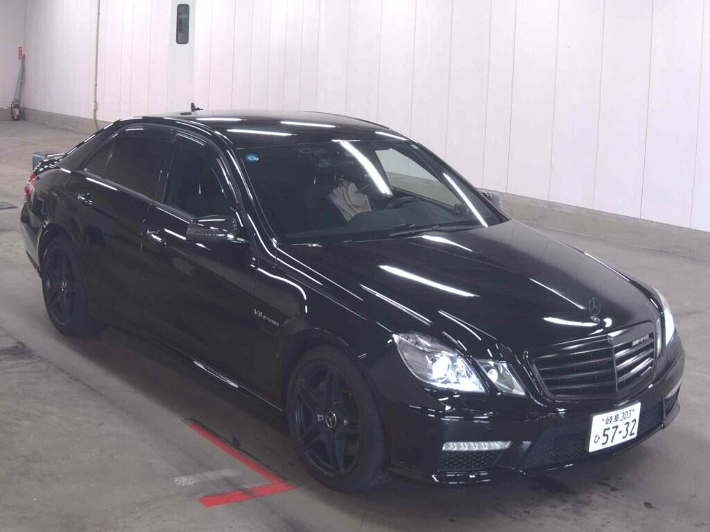 Mercedes-AMG E-Class 2012 z aukcji japońskiej