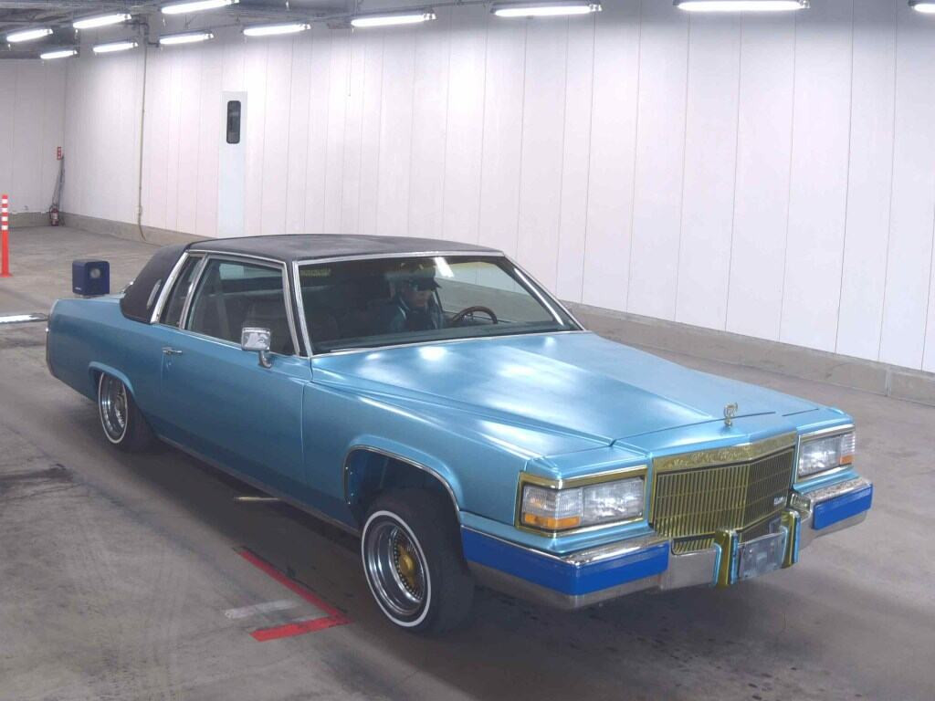 Cadillac De Ville 1997 z aukcji japońskiej