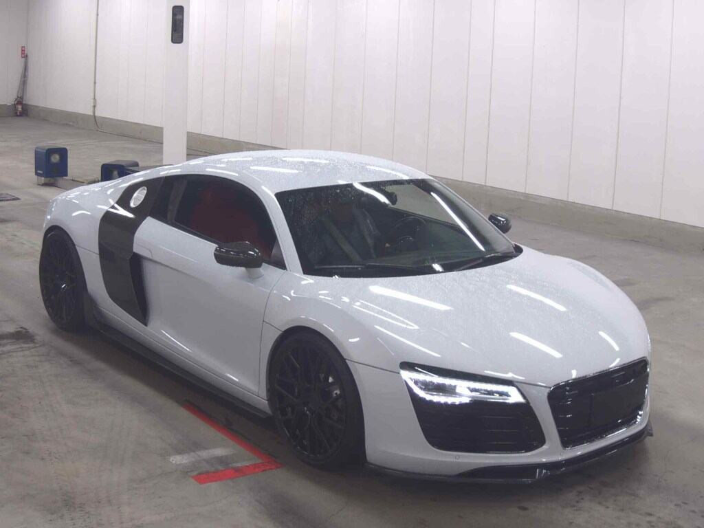 Audi R8 2013 z aukcji japońskiej