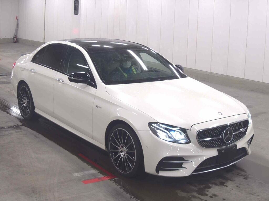 Mercedes-AMG E-Class 2016 z aukcji japońskiej