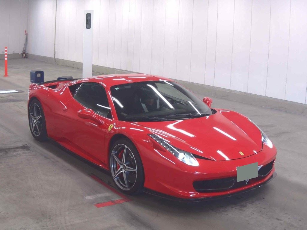 Ferrari 458 Italia 2012 z aukcji japońskiej