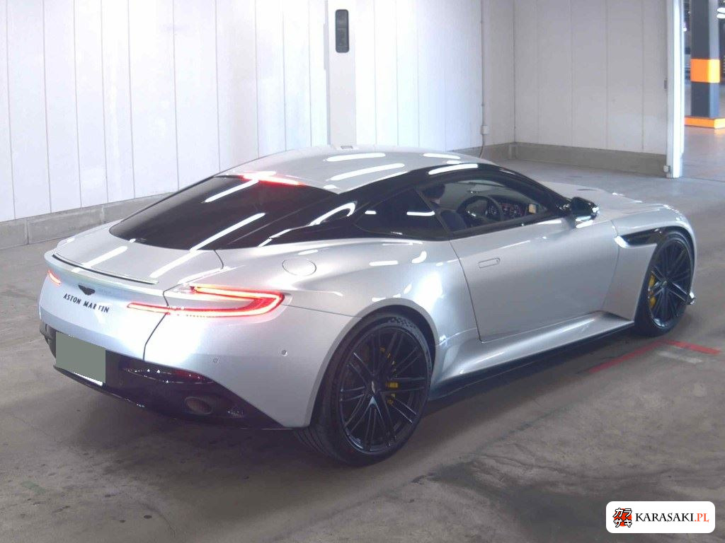 2025 Aston Martin 4
