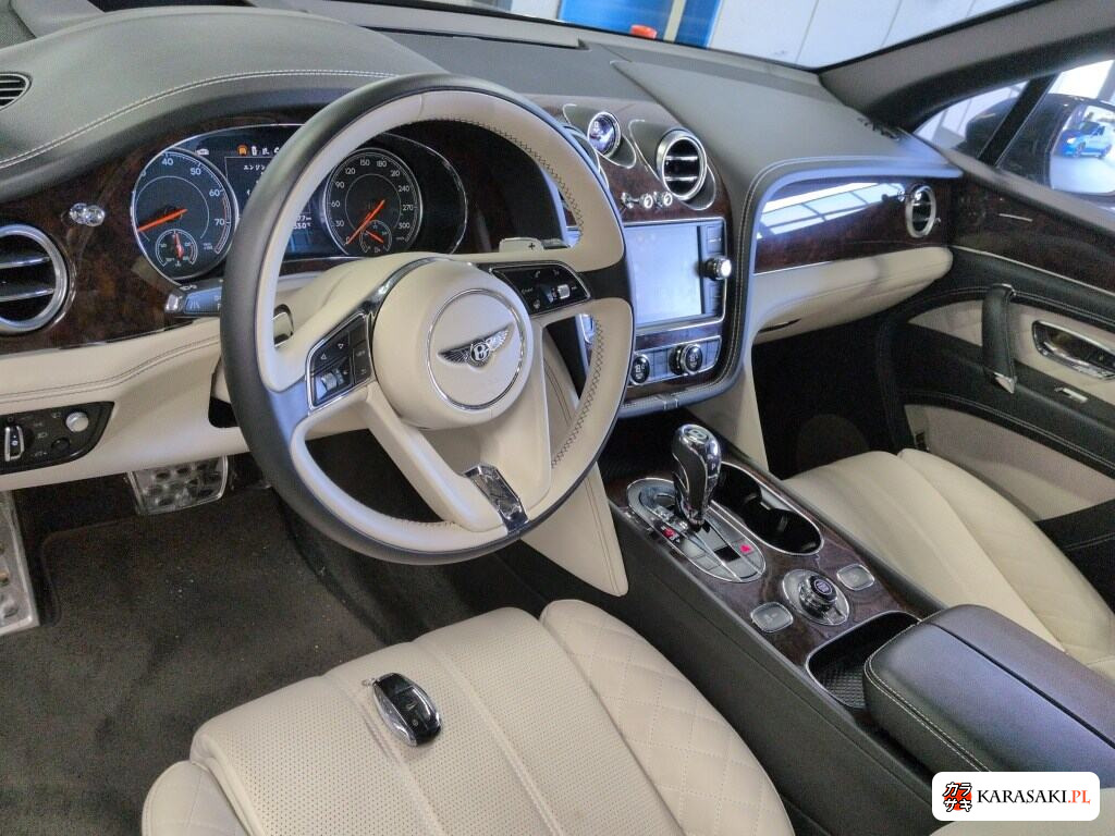2016 Bentley Bentayga 4WD Base Grade 5